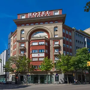Ultonia 3*, Girona Espanha