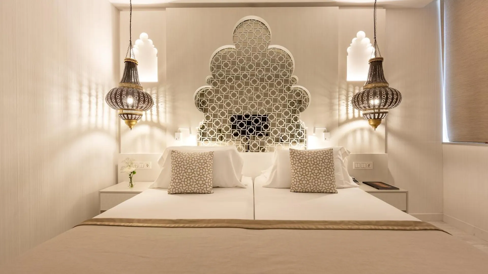Hotel Saray Granada 4*,